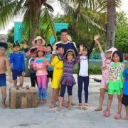 Các bạn học sinh chơi trò tìm kho báu trong chuyến đi trip Lagi Bình Thuận Thumbnail_Cac ban hoc sinh choi tro tim kho bau trong chuyen di trip Lagi Binh Thuan