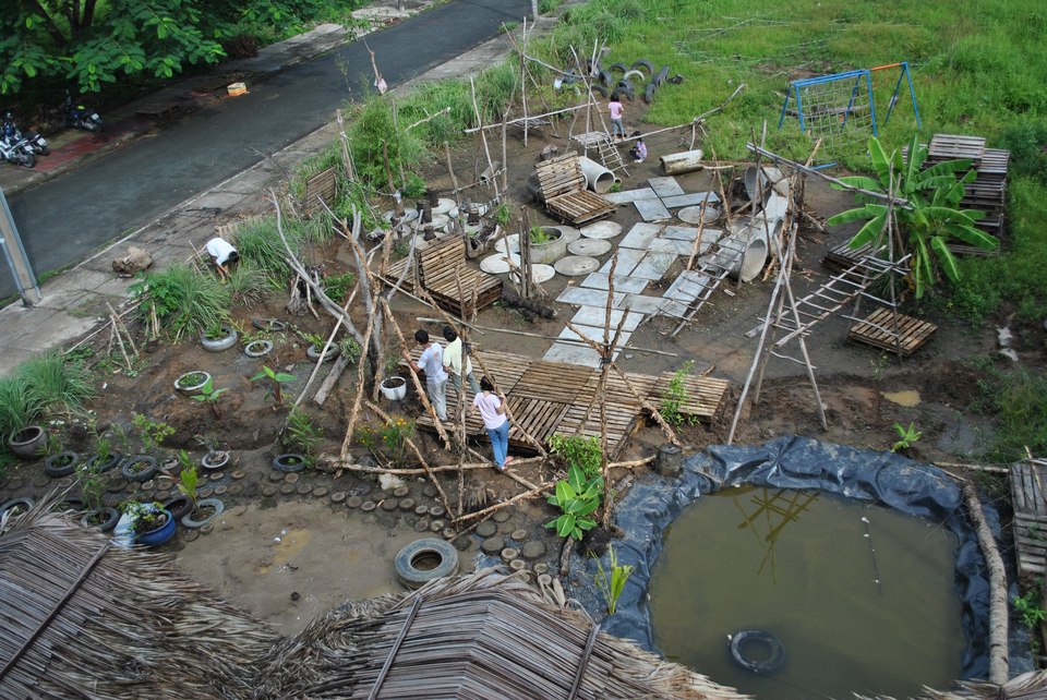 Sân trường ngày ấy